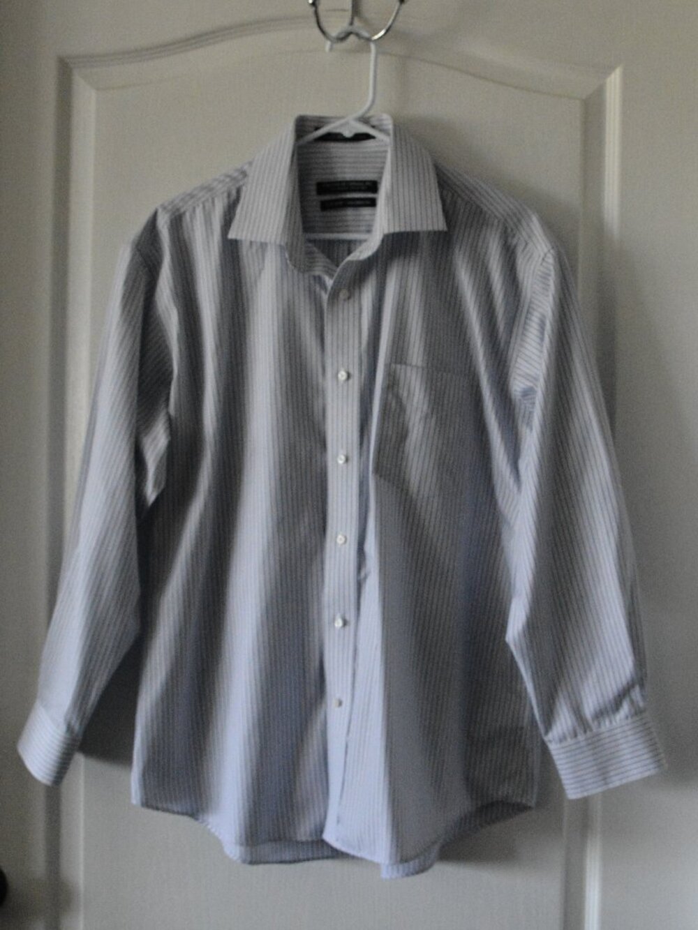 Forsyth of Canada Men's Blue White Striped Long Sleeve Dress Shirt size 17 32/33